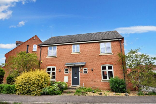 4 bed detached house