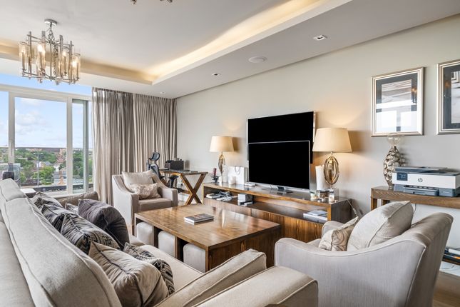 Dickens Yards, Ealing 3 bed apartment for sale