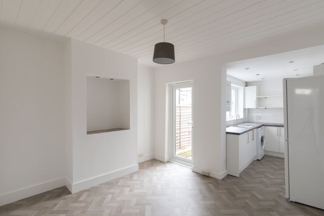 Gillingham, Kent ME7 2 bed terraced house for sale