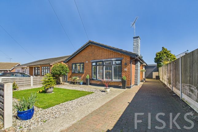 Lynn View Close, Benfleet, SS7 2 bed detached house for sale
