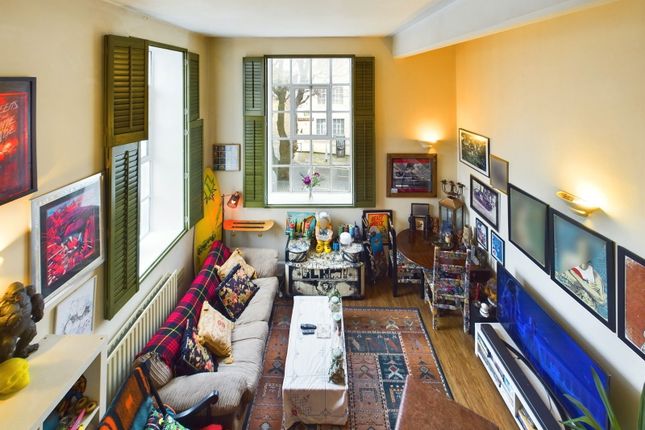 Coombe Road, Brighton, BN2 4EQ 1 bed flat for sale