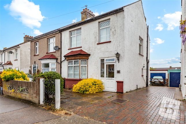 Kings Drive, Gravesend, Kent, DA12 3 bed semi