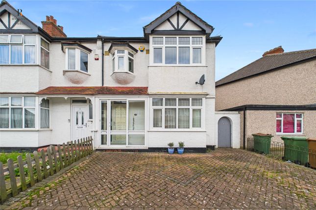 Gomshall Avenue, Wallington, SM6 3 bed end of terrace house for sale