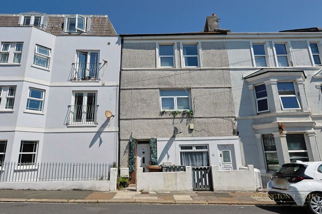3 bedroom maisonette for sale