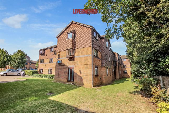 Woodfall Drive, Crayford, Kent 2 bed flat for sale