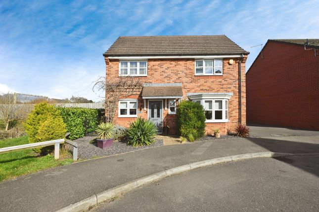 4 bed detached house