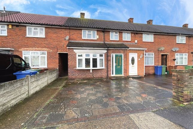 Fullarton Crescent, South Ockendon... 2 bed terraced house for sale