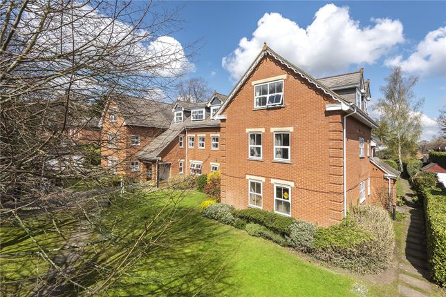 3 bedroom flat for sale