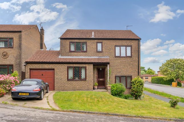 Montargis Way, Crowborough 4 bed house for sale