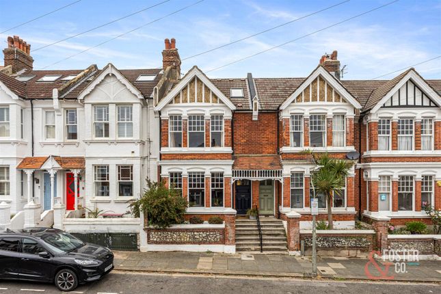 4 bed property
