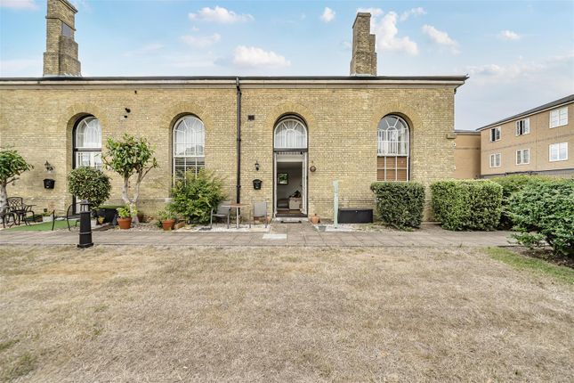 1 bedroom end of terrace house for sale