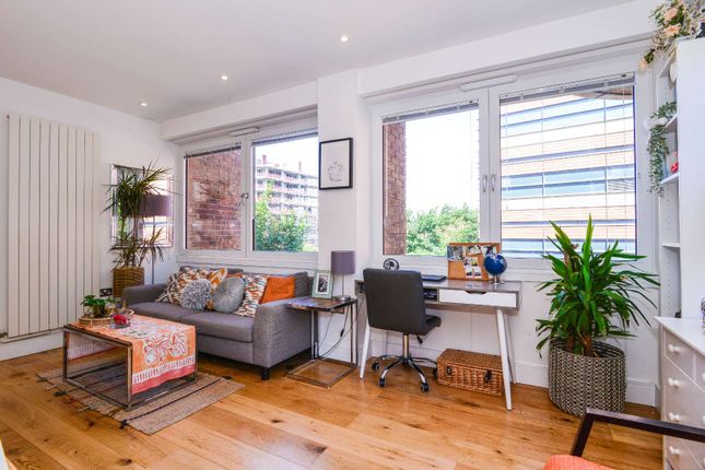 68 Molesworth Street, Lewisham, London 1 bed flat for sale