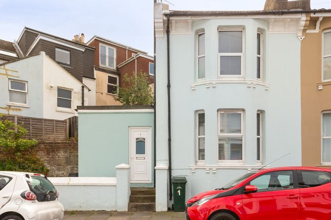 2 bed terraced house