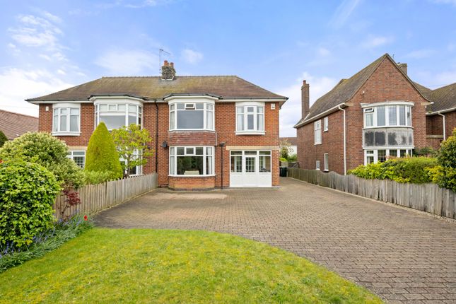 Drummond Road, Skegness PE25 4 bed semi