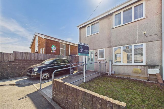 3 bed end terrace house