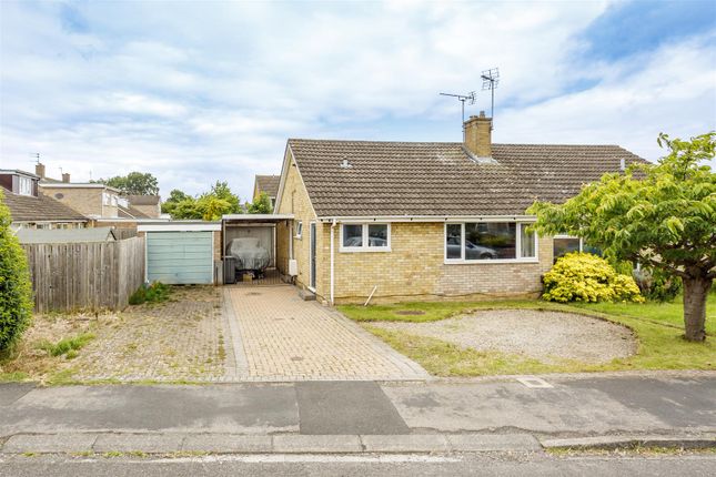 2 bedroom semi-detached bungalow for sale