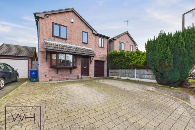 Paddock Close, Cusworth DN5 4 bed detached house for sale