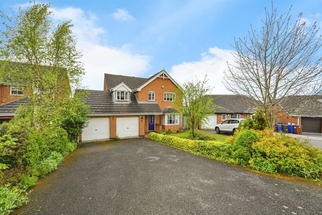 4 bed detached house