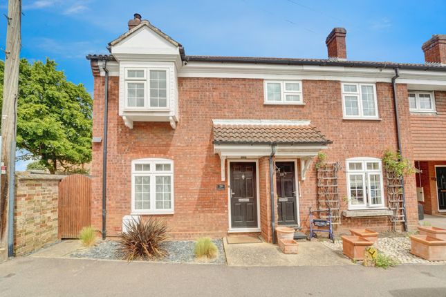 End of terrace house for sale