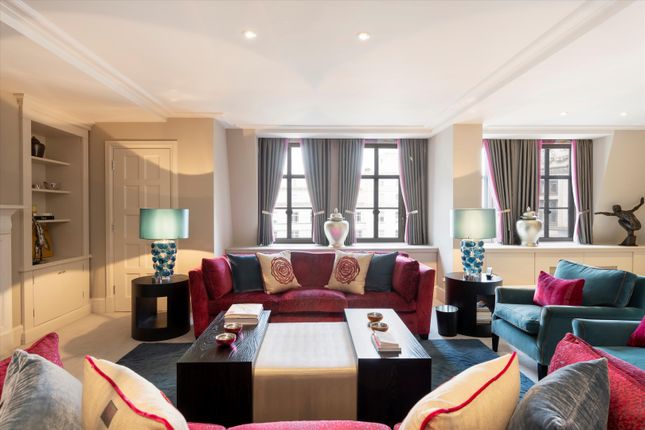 Savoy Court, Covent Garden, London, WC2R 4 bed flat for sale