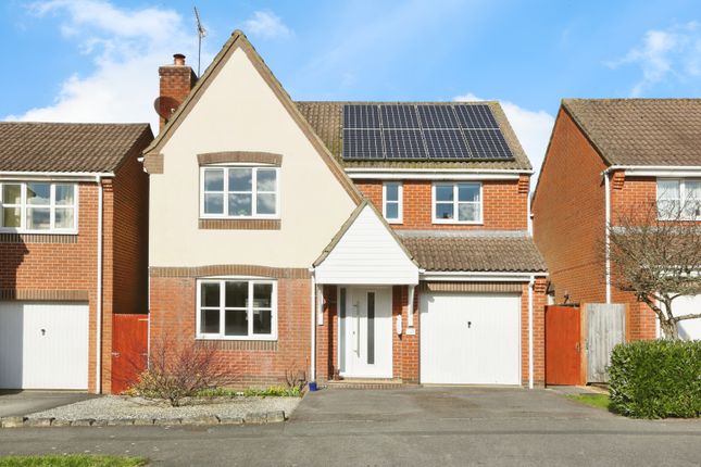 4 bed detached house