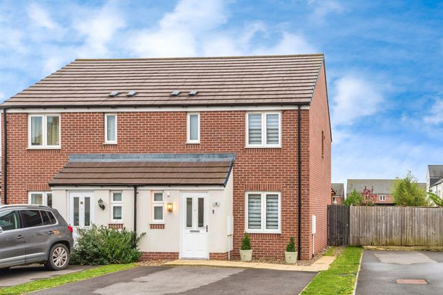 3 bed semi-detached house