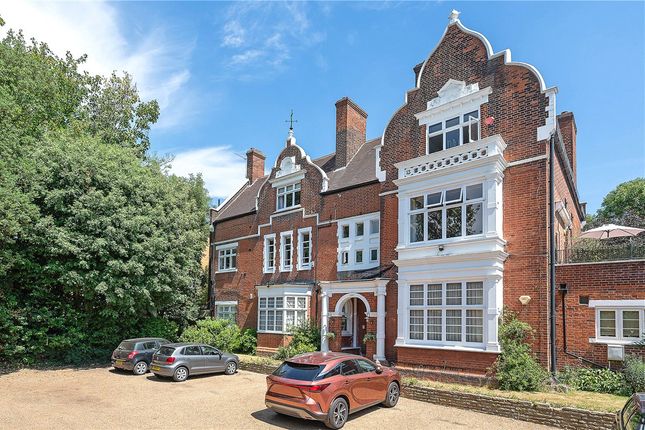 2 bedroom flat for sale