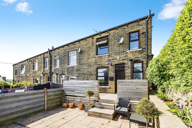 3 bed end terrace house