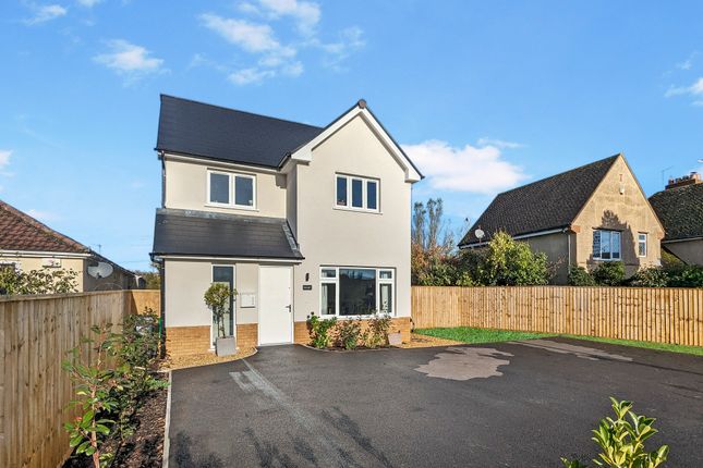 4 bed detached house