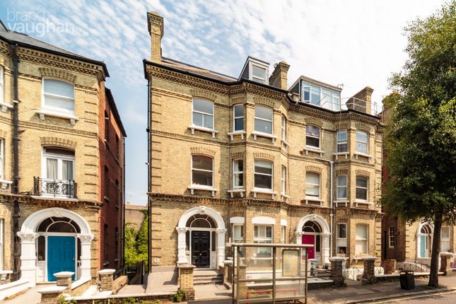 2 bed flat