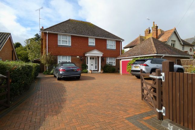 West Mersea, CO5 8RB 5 bed detached house for sale