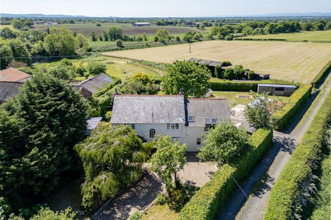 4 bed detached house