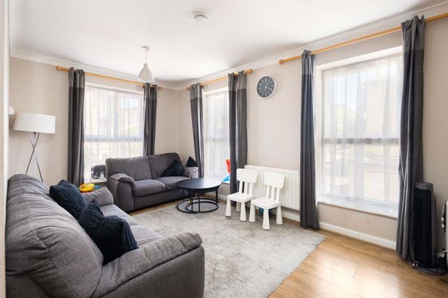 2 bed flat