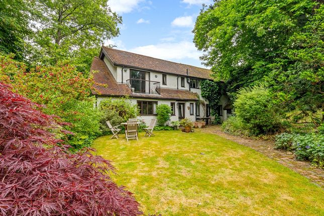 Snatts Hill, Oxted, Surrey, RH8 3 bed detached house for sale