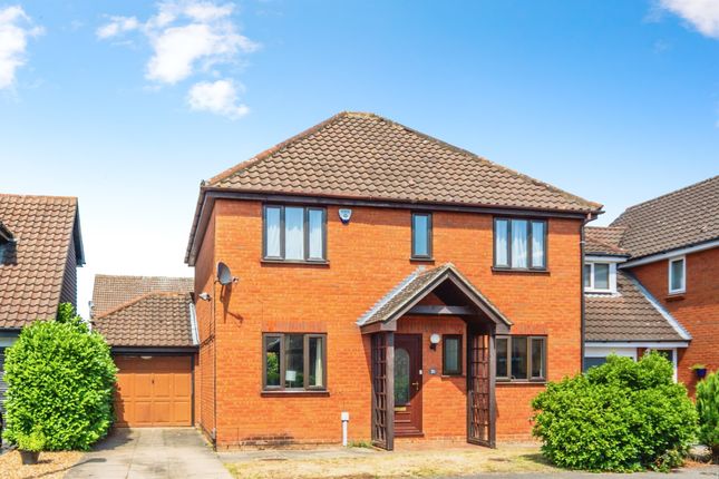 4 bed detached house