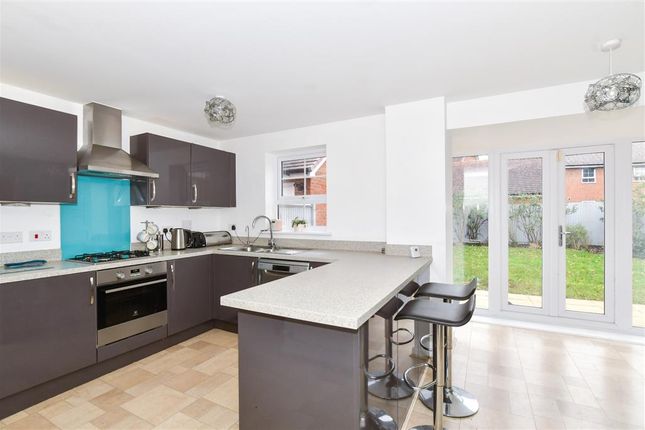 4 bed detached house
