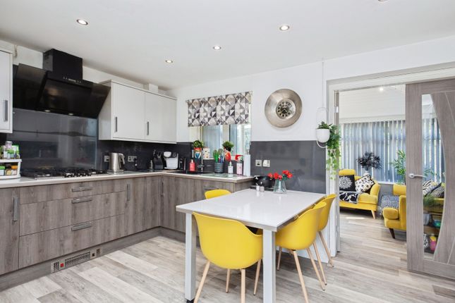 3 bed semi-detached house