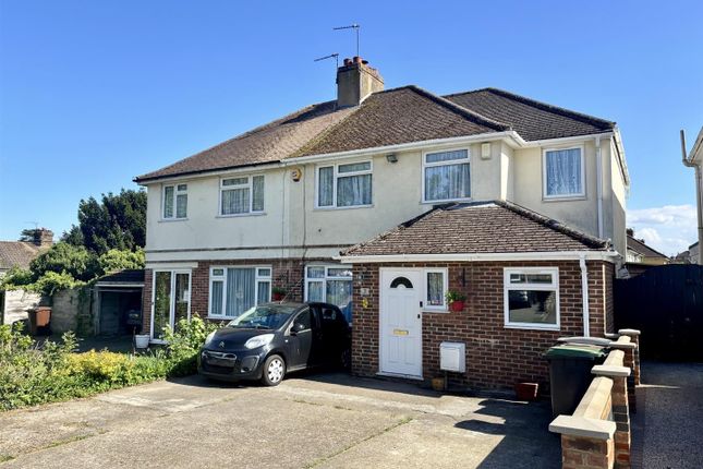 Fernleigh Rise, Ditton, Aylesford 4 bed semi