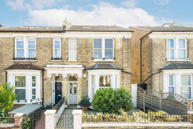Sistova Road, London SW12 3 bed flat for sale