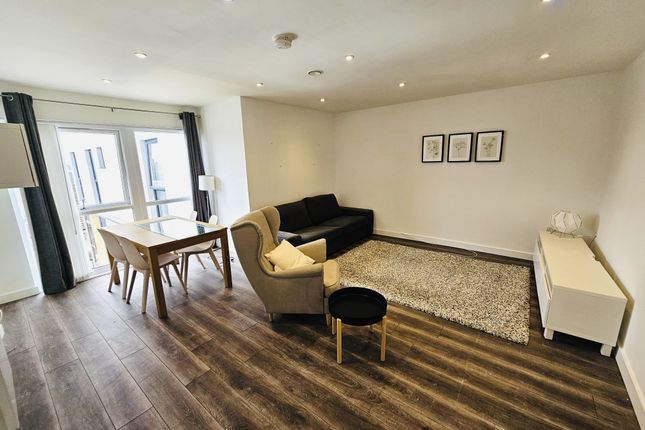 2 bed flat