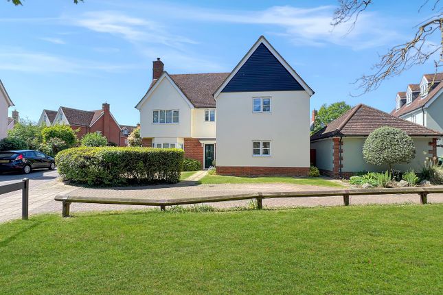 5 bed detached house
