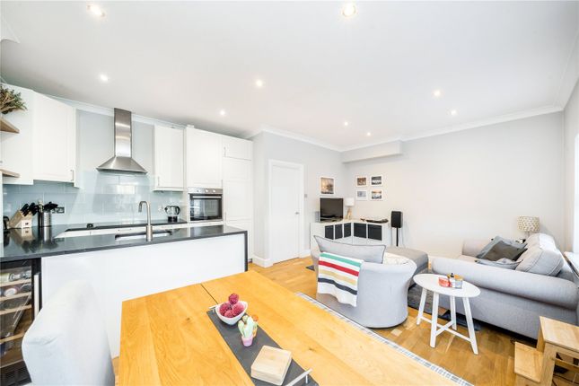 London SW14 3 bed apartment for sale