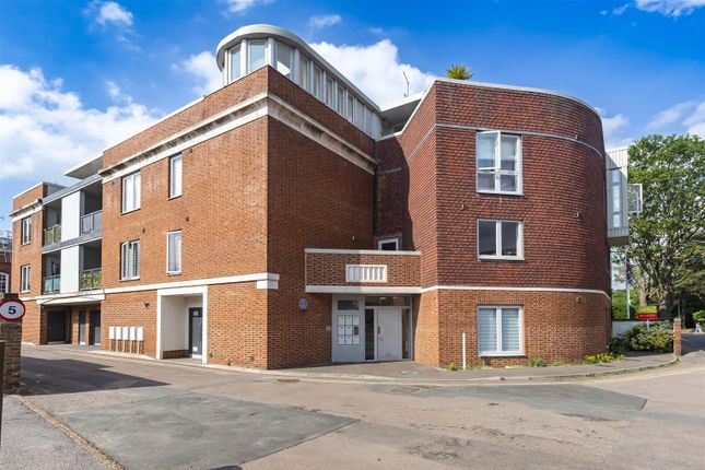 The Old Court House, Star Lane, Epping 2 bed flat for sale