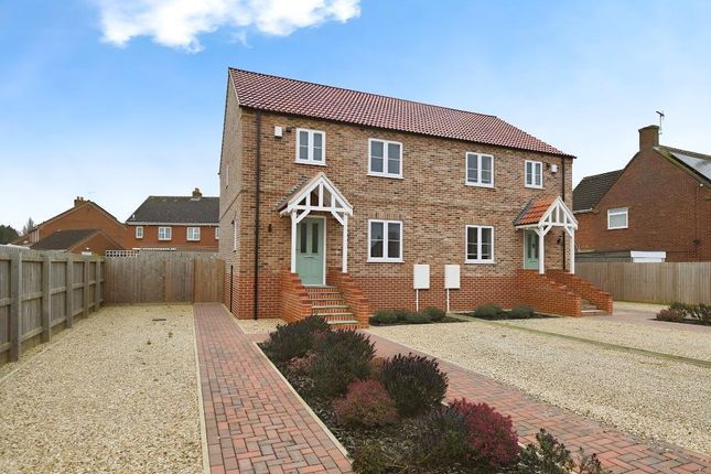 Crown Avenue, Holbeach St Marks... 3 bed semi