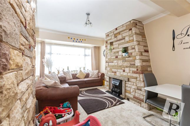 Temple Avenue, Dagenham, RM8 2 bed apartment for sale