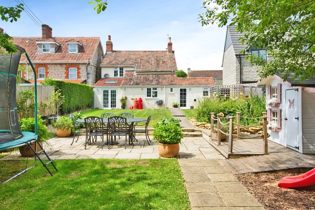 3 bed detached house