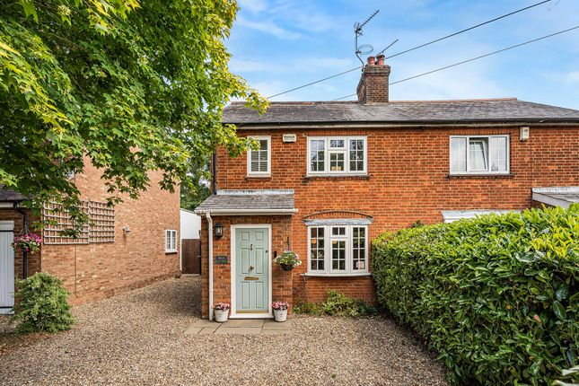 Pottersheath Road, Welwyn... 3 bed semi