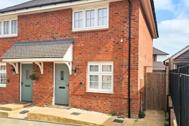 2 bedroom semi-detached house for sale