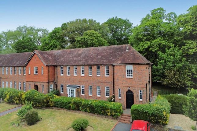 Old Lane, Dockenfield, Farnham... 2 bed apartment for sale