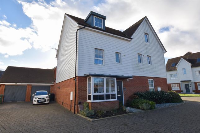 4 bedroom semi-detached house for sale